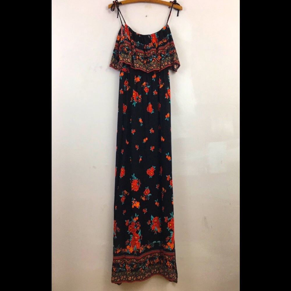 🛍 Forever 21 Floral Maxi, with Side splits and Ruffle overlay, Size Small, EUC